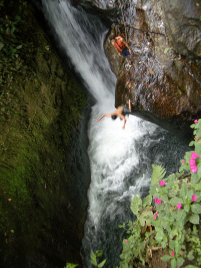 Waterval bij Mindo